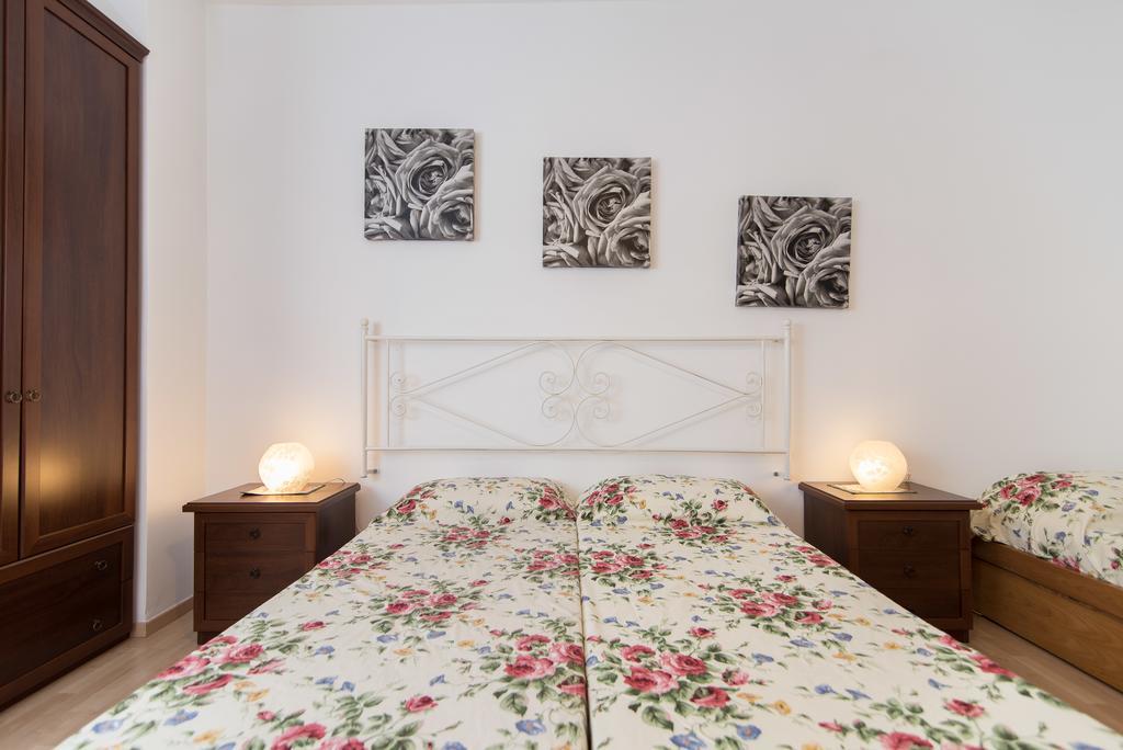 Le Rose B&B Roma Habitación foto