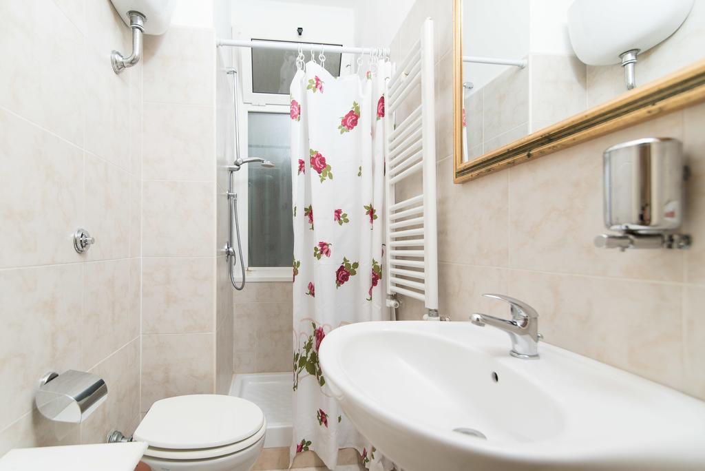Le Rose B&B Roma Habitación foto